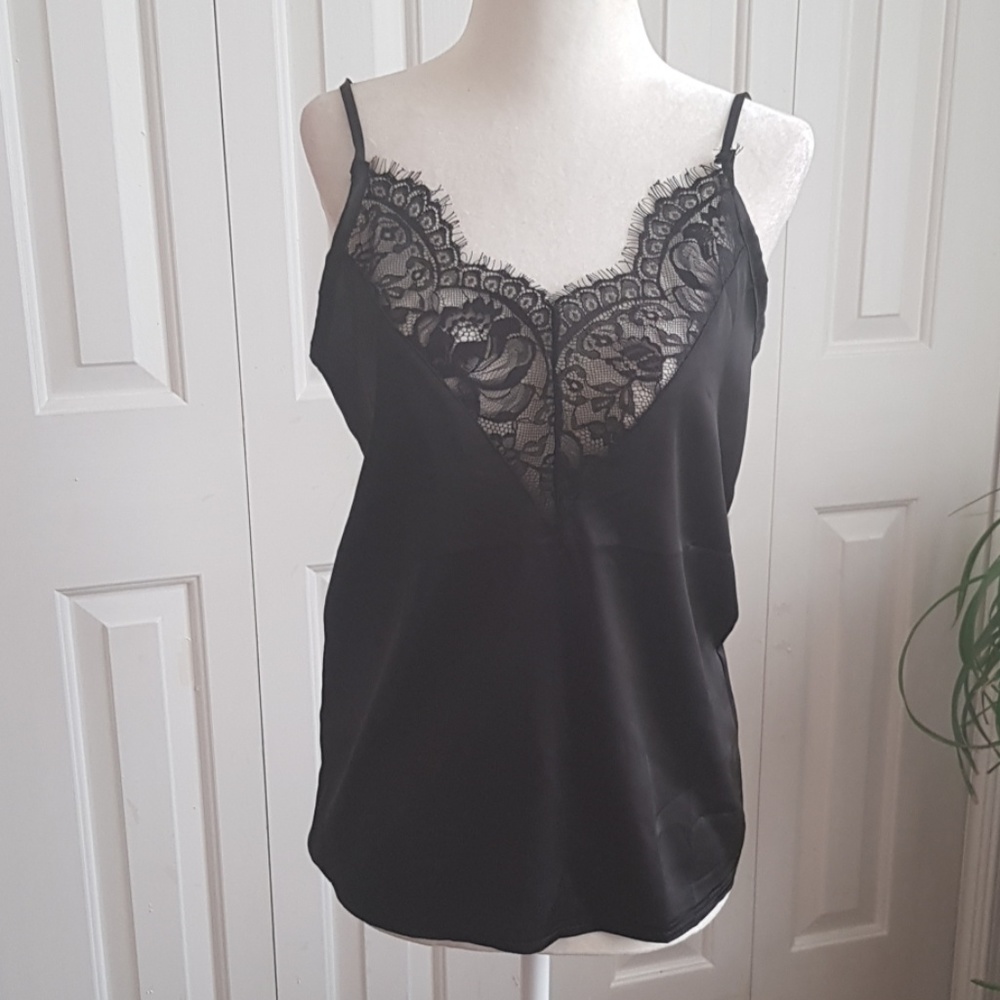 Black silk and lace cami - Picture 7 of 8